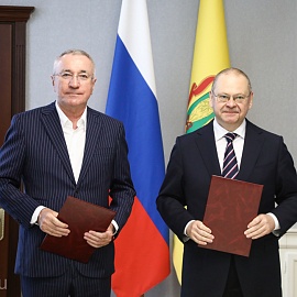 Олег Мельниченко и Рашид Хайров подписали протокол о намерениях по дальнейшему увеличению выпуска продукции «Молкома»